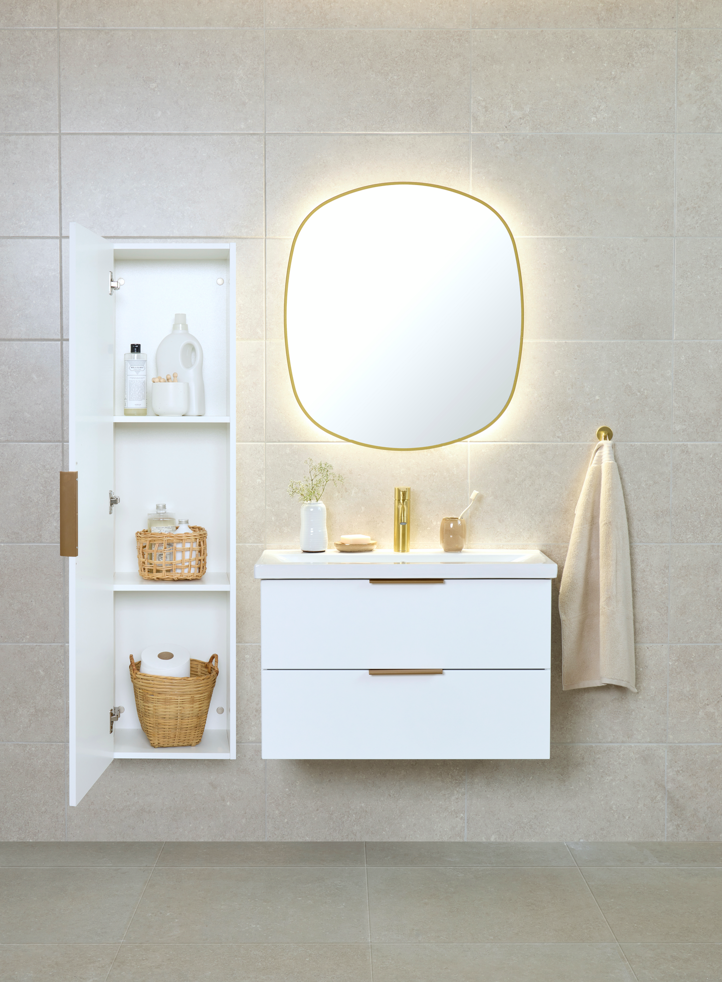 Korkeakaappi Cello Wave valkoinen K137,5 L35 S25cm