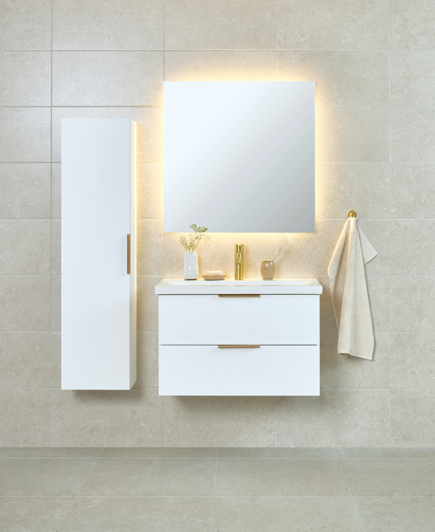 Korkeakaappi Cello Wave valkoinen K137,5 L35 S25cm