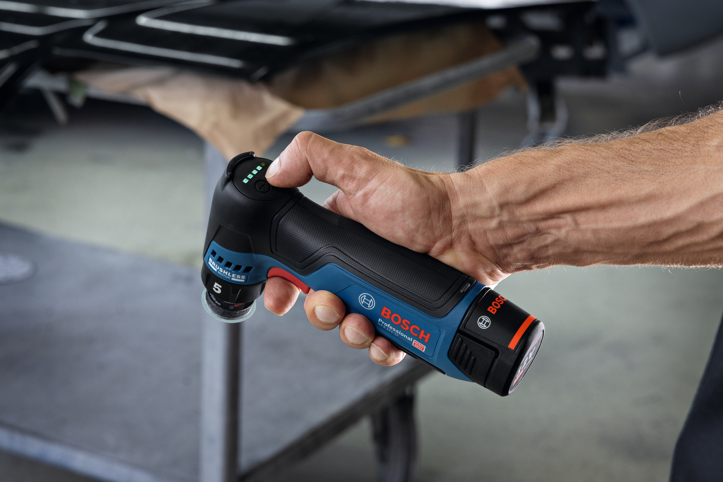 Akkuepäkeskohiomakone Bosch PRO GEX 12V-32 Solo