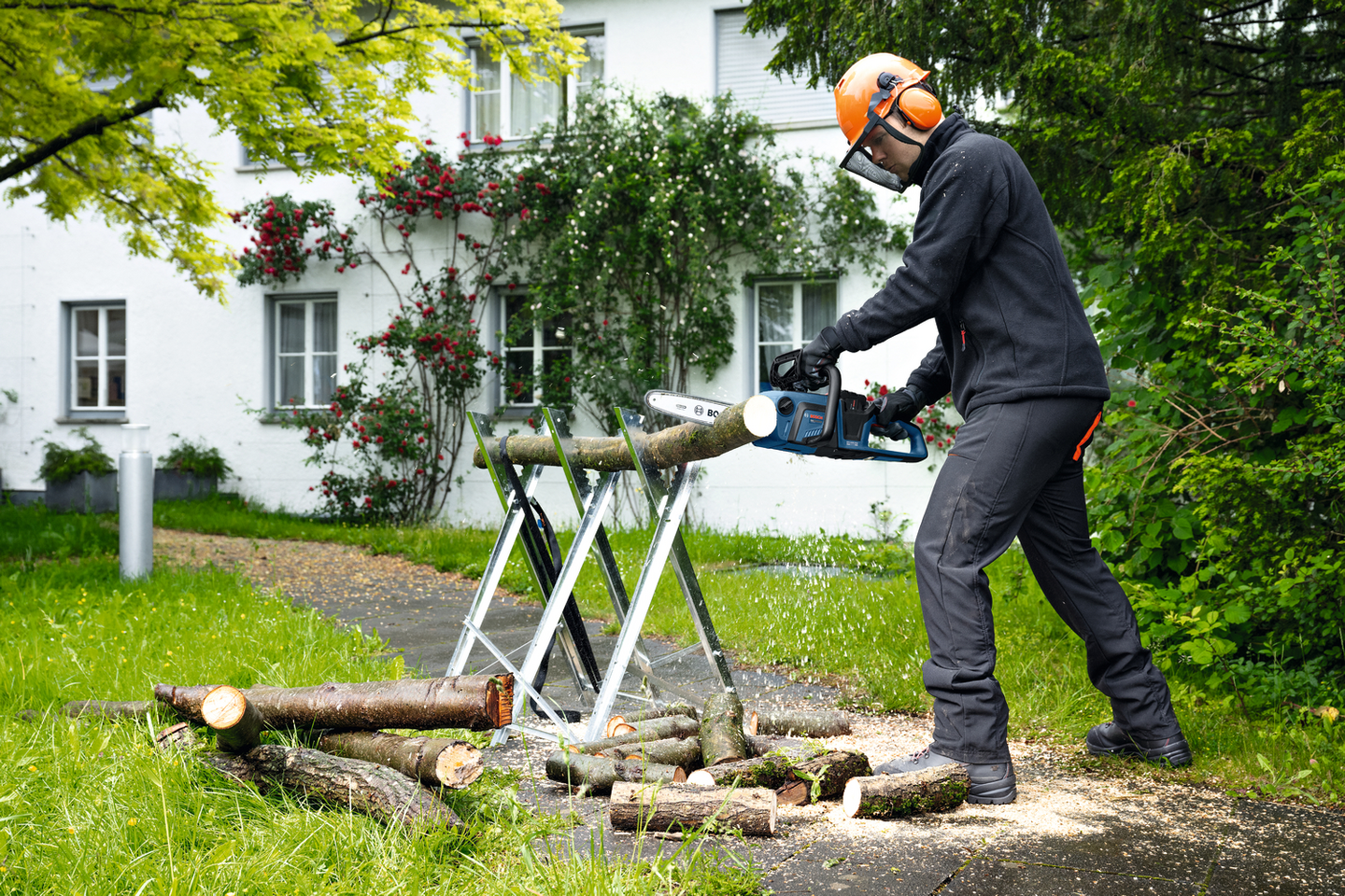 Akkuketjusaha Bosch PRO GKE 18V-30 Solo