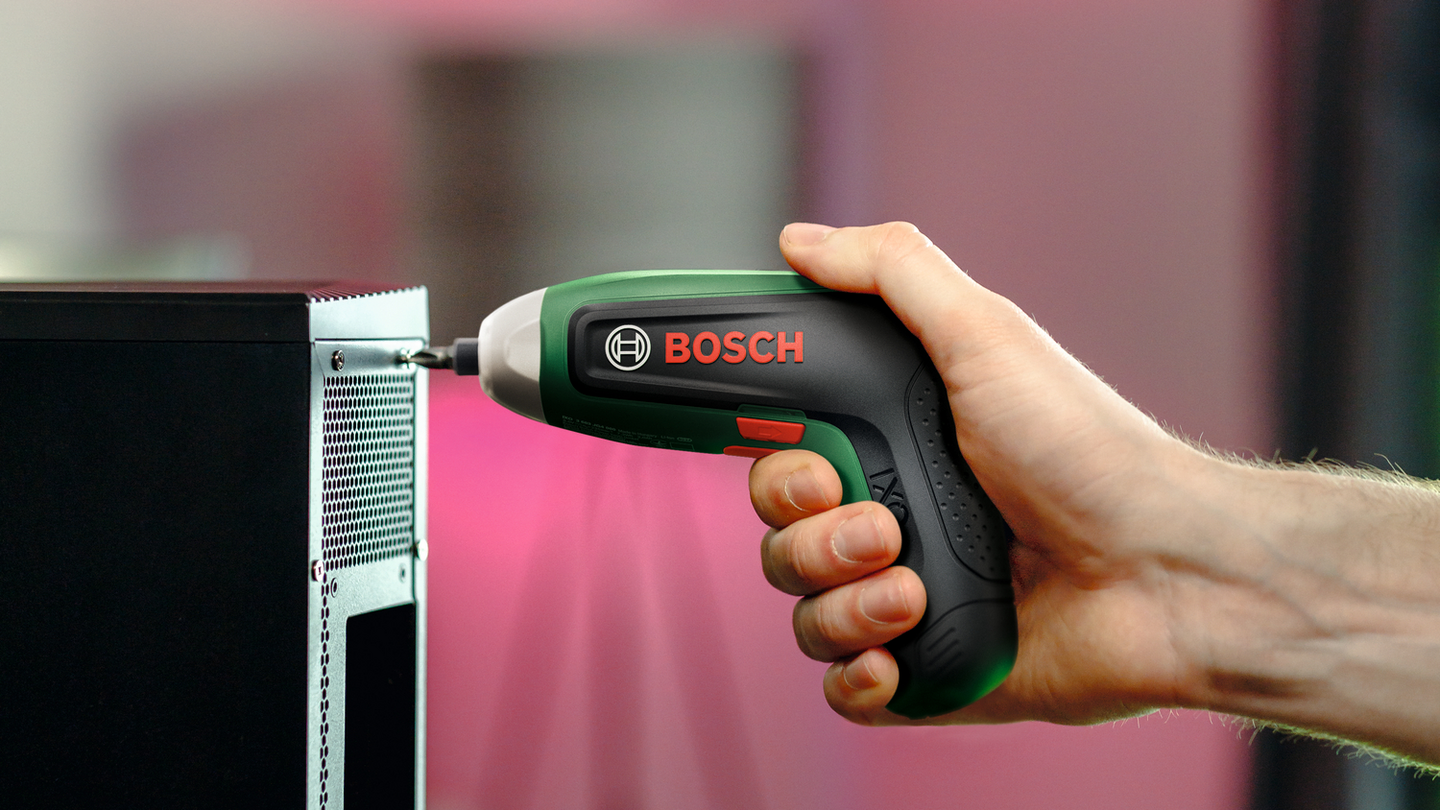 Akkuruuvinväännin Bosch IXO 8 Set 4V 1x2,0Ah + 10kpl kärkiä + 2x vaihtopää
