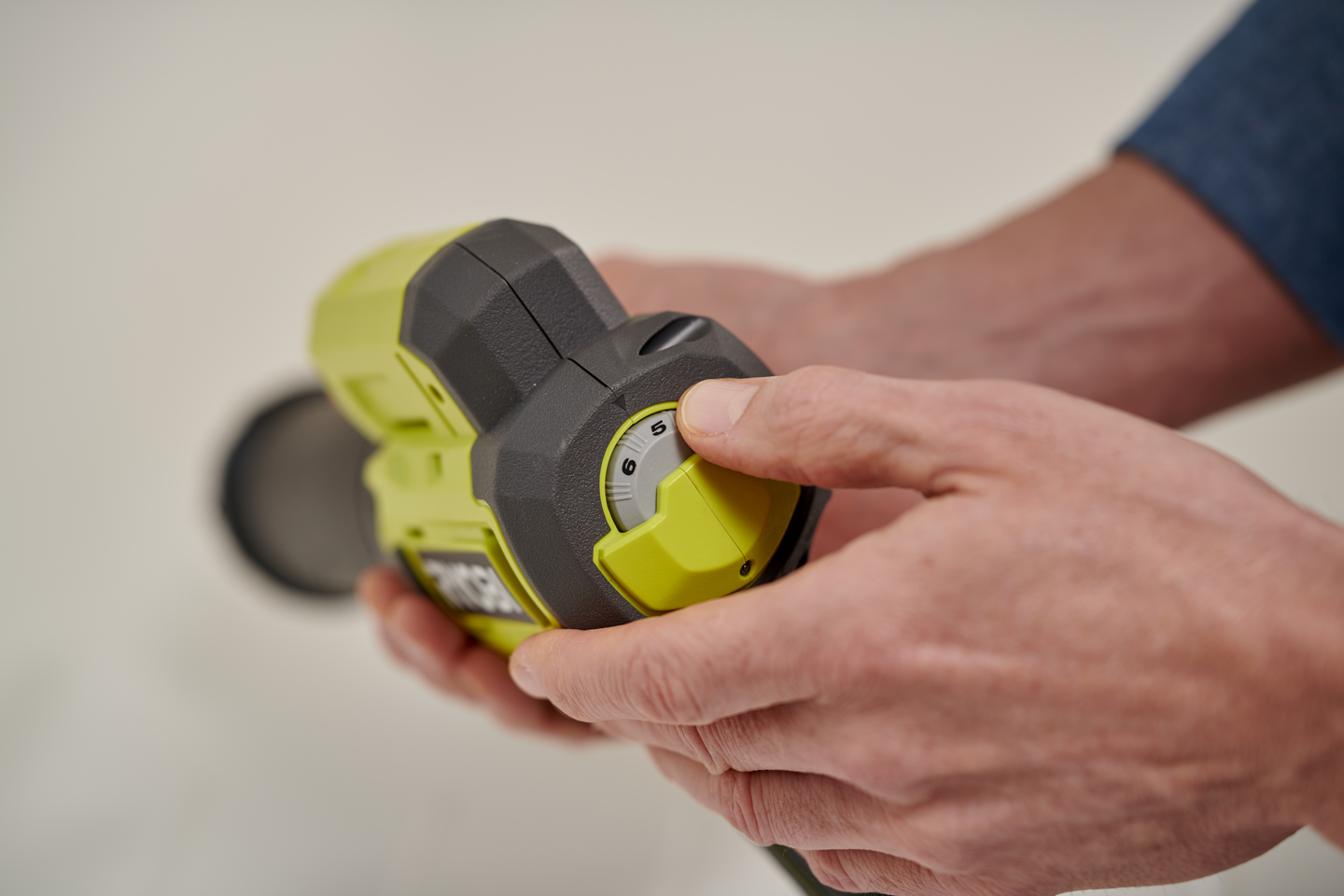 Massapuristin Ryobi RCG4-0 4V USB Lithium