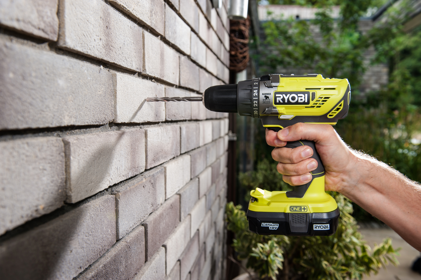 Akkuiskuporakone Ryobi R18PD32-2C20SP 18V ONE+ 2x2,0Ah