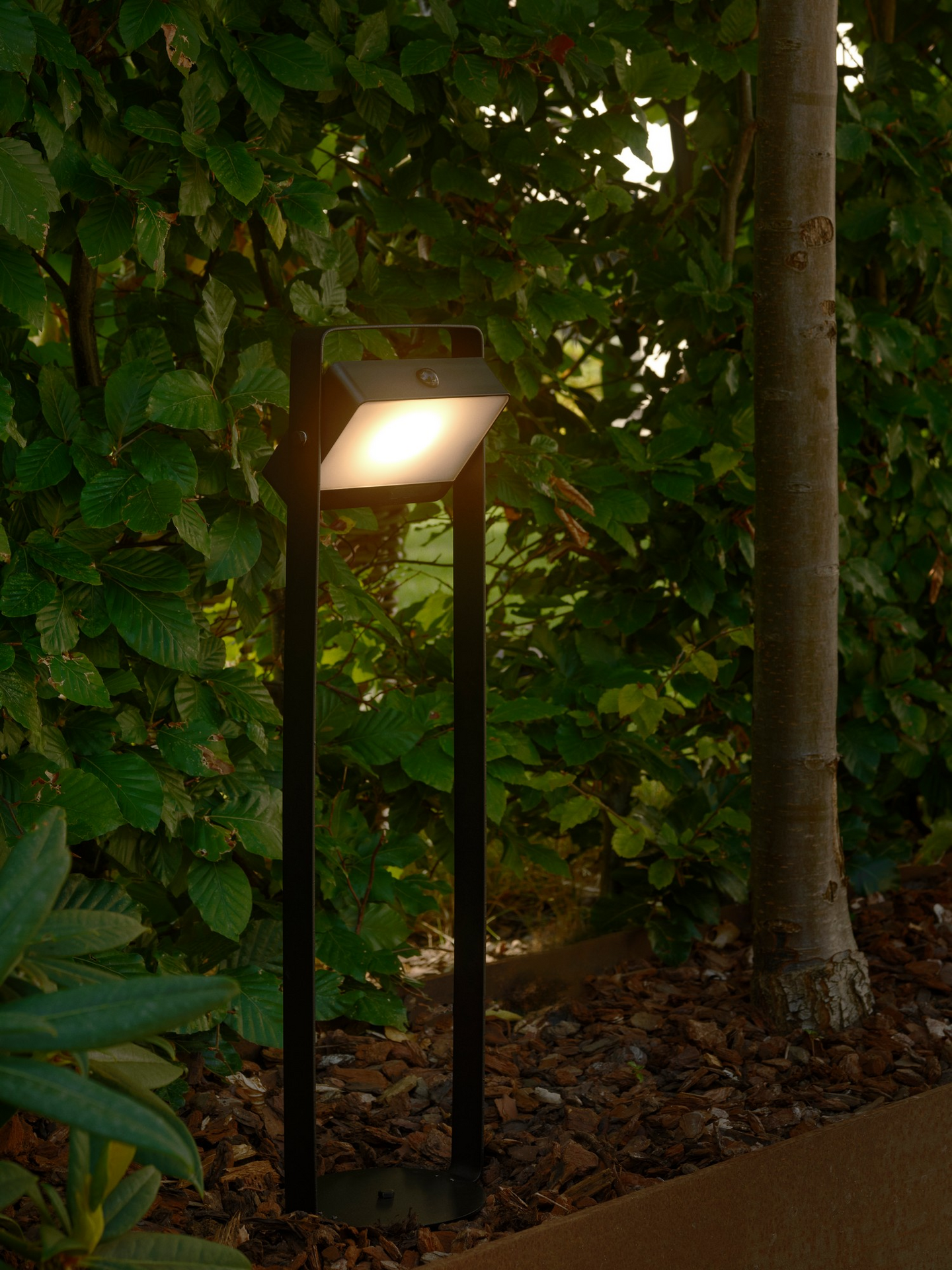 Puutarhavalaisin Nordlux Saulio solar led 370lm musta