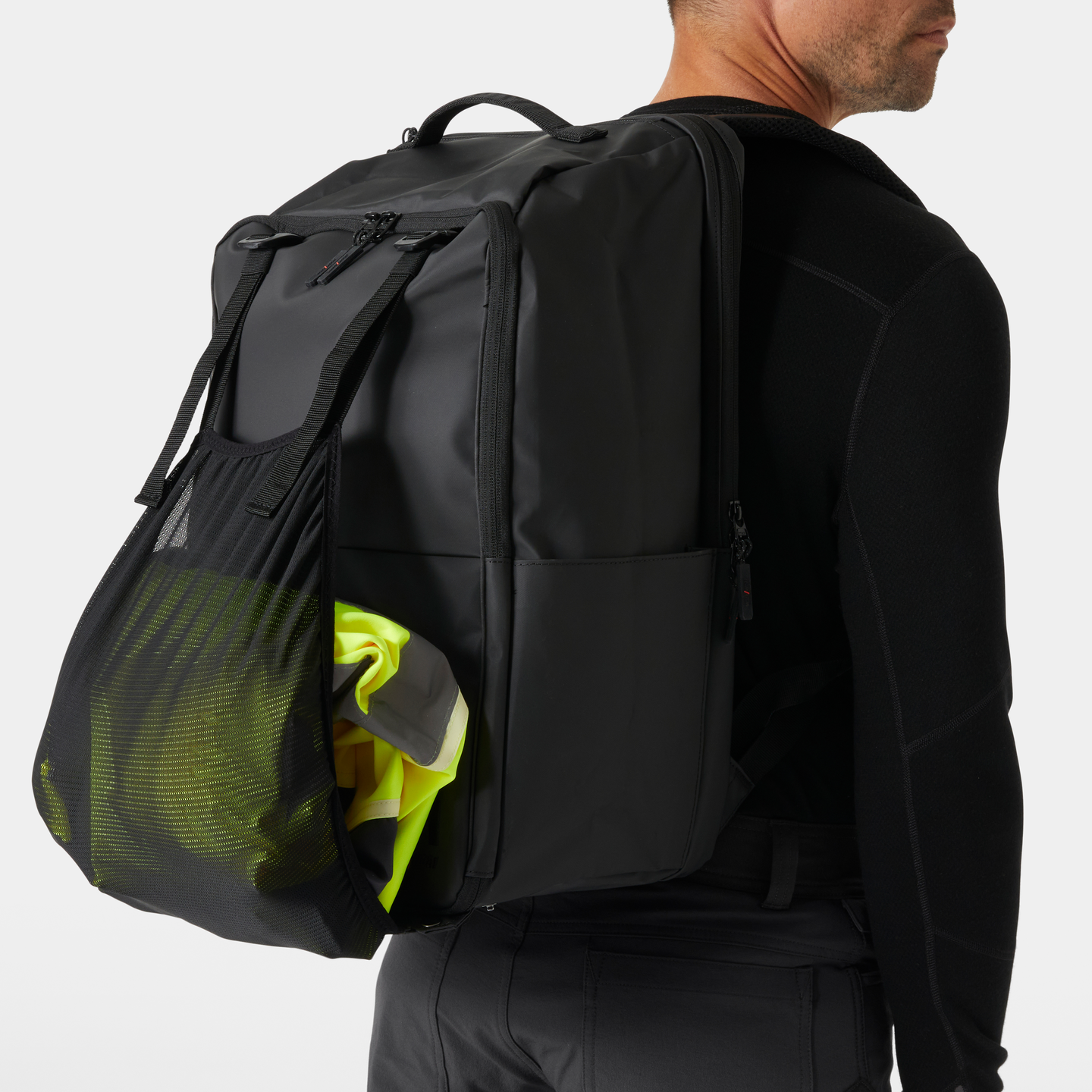 RYGGSÄCK 79582 BARCODE 35L SVART STD