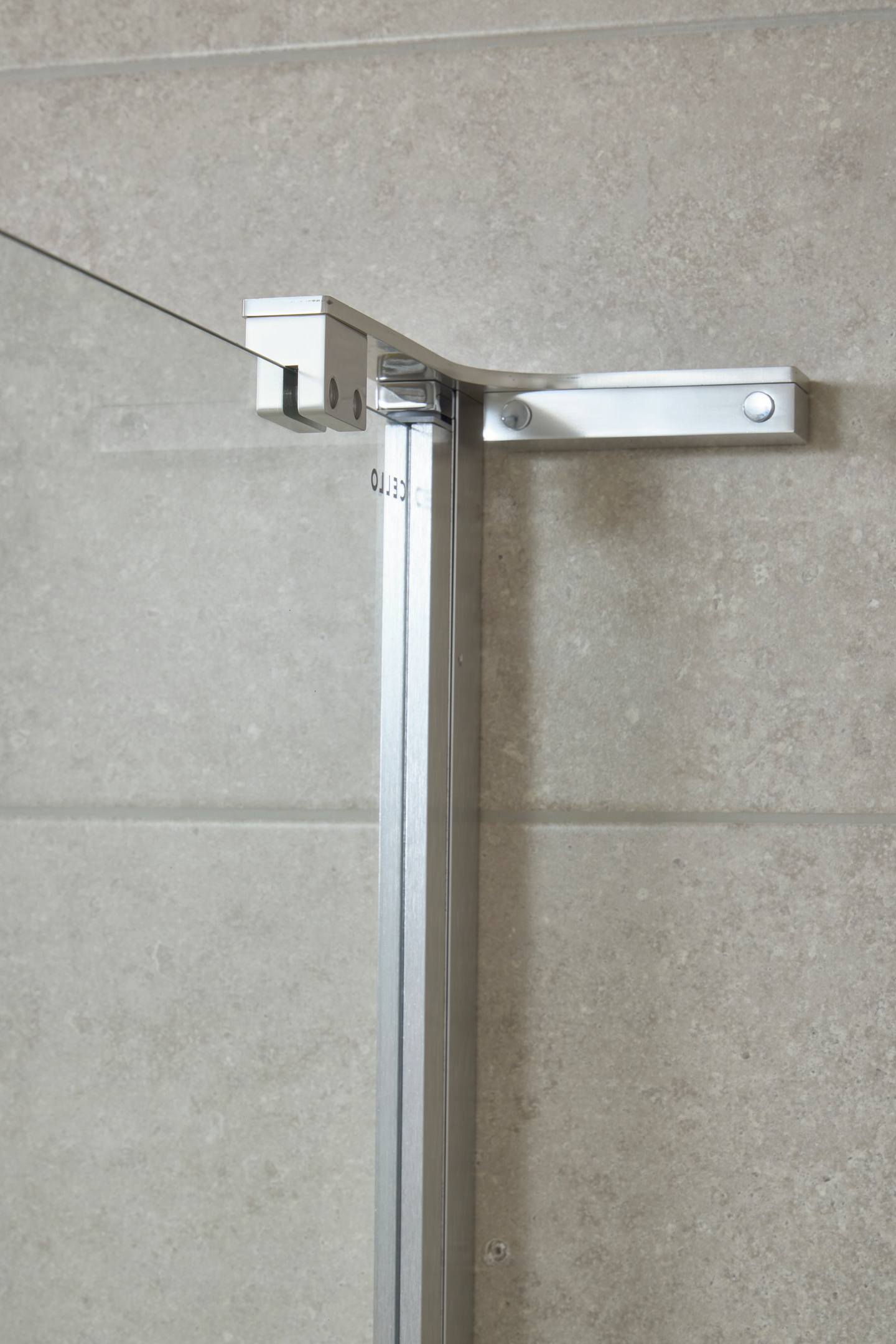 Seinäkiinnike Cello Flex 20cm