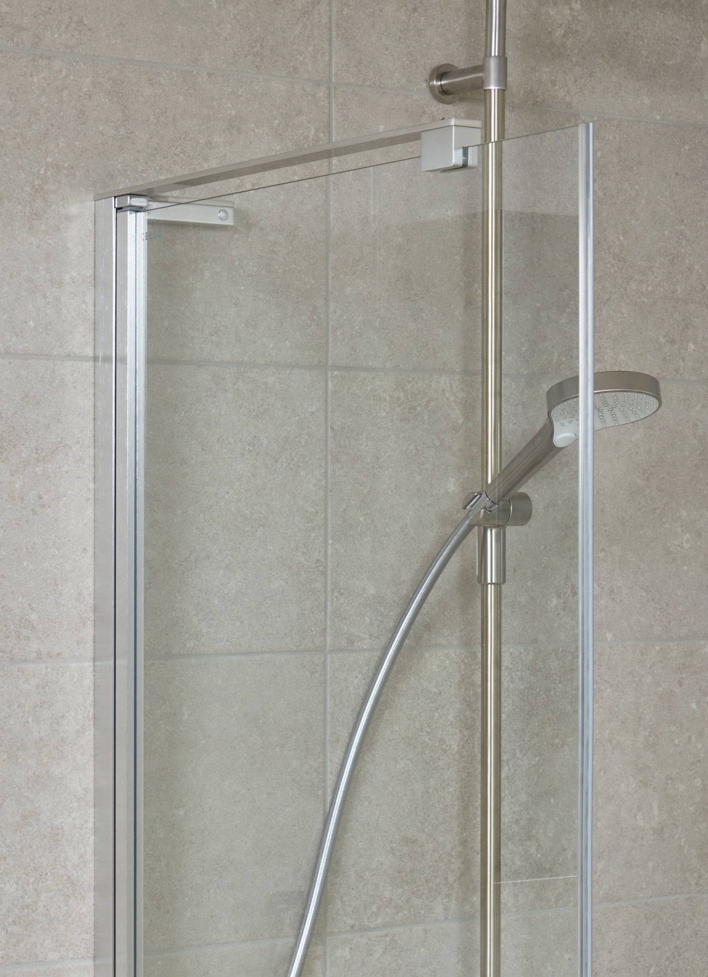 Seinäkiinnike Cello Flex 60cm