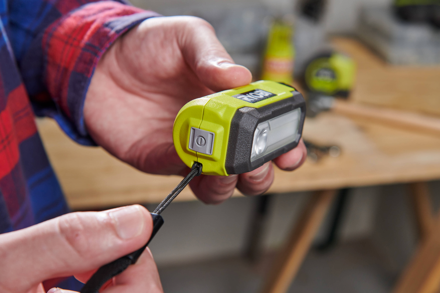 Otsalamppu Ryobi RHT4-0 4V USB Lithium