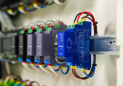 Valonsäädin Shelly Pro Dimmer Din 0/1-10v PM