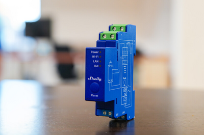Valonsäädin Shelly Pro Dimmer Din 0/1-10v PM