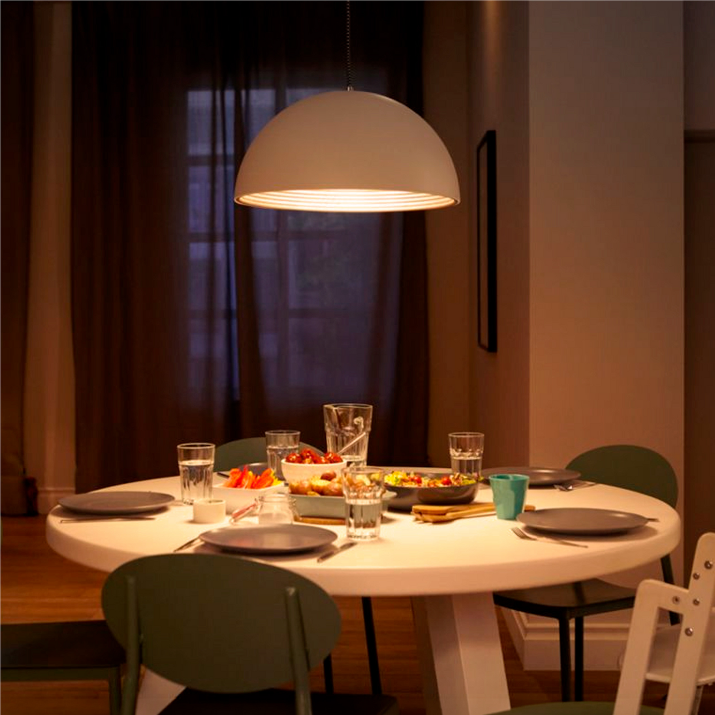 Led-lamppu Philips Ultra Efficient 60W E27 2700K 840lm läpinäkyvä lasi