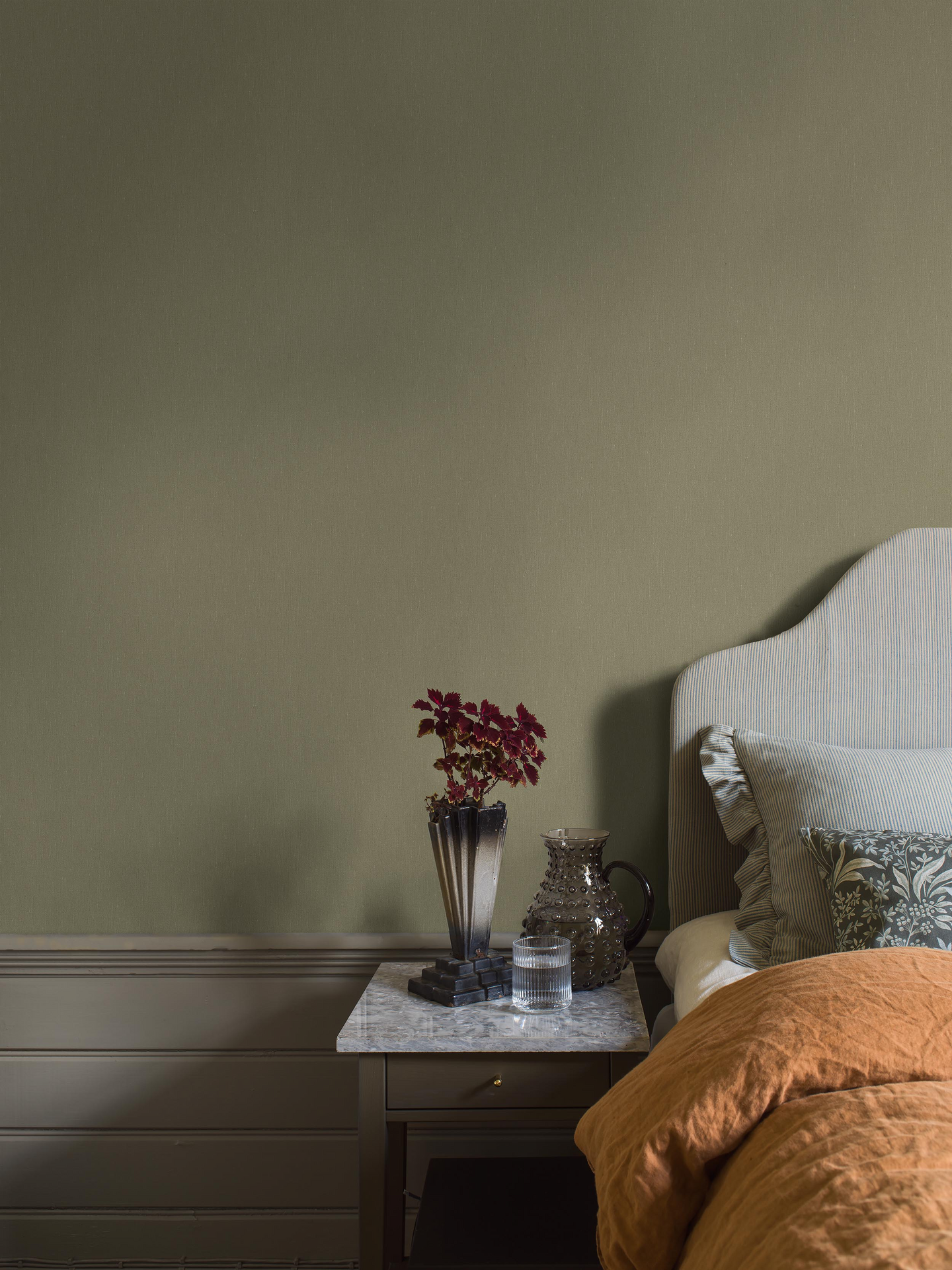 Kuitutapetti Boråstapeter Linen 4349 Deep Olive 10,05m