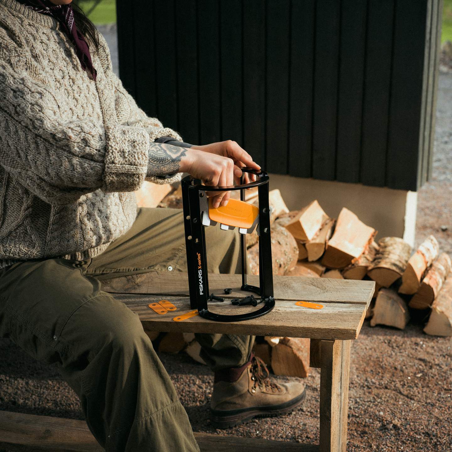 Sytykkeenhalkaisija Fiskars X-Series S ulkokäyttöön