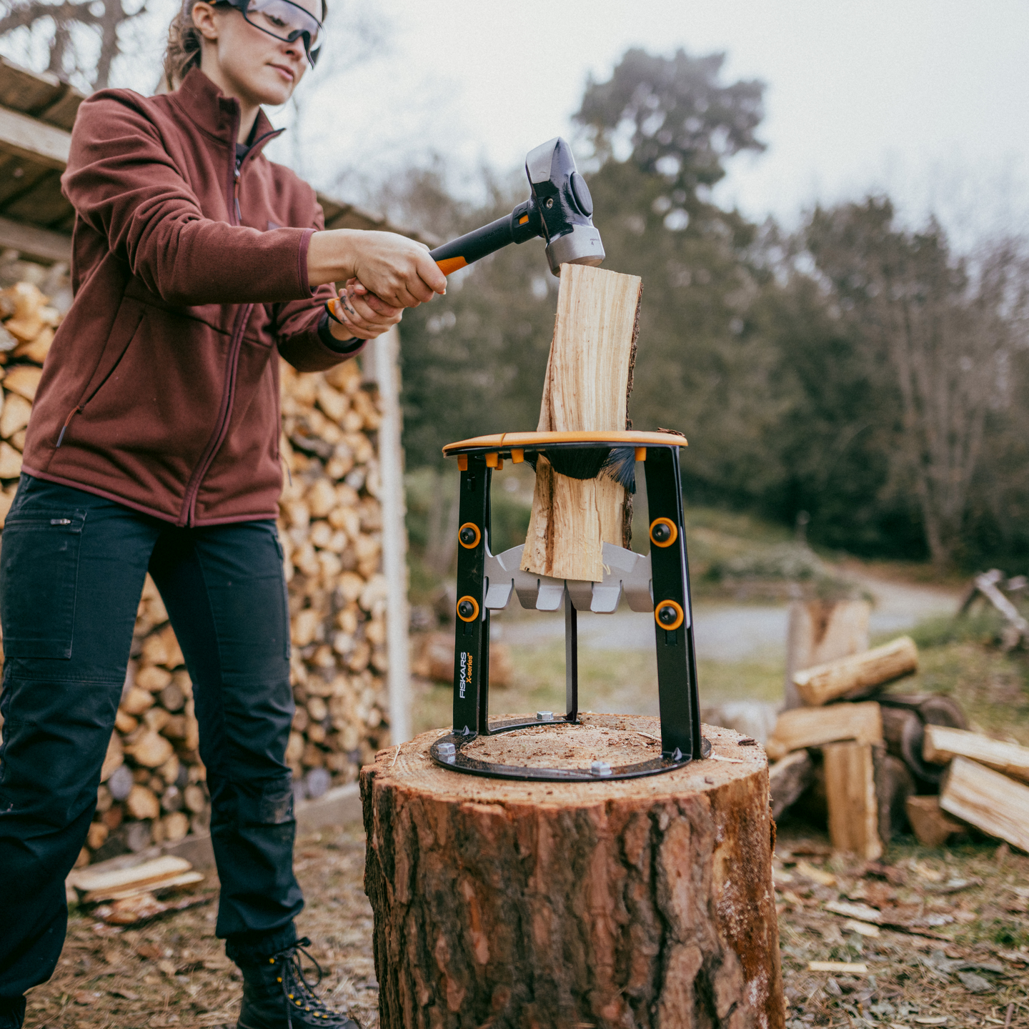 Sytykkeenhalkaisija Fiskars X-Series L ulkokäyttöön