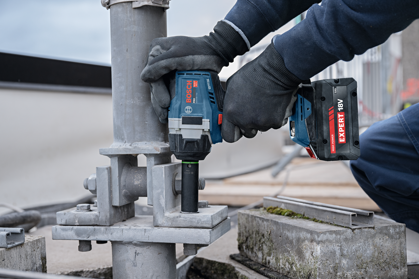 Akkuiskumutterinväännin Bosch PRO GDS18V-750 2x5Ah L-Boxx