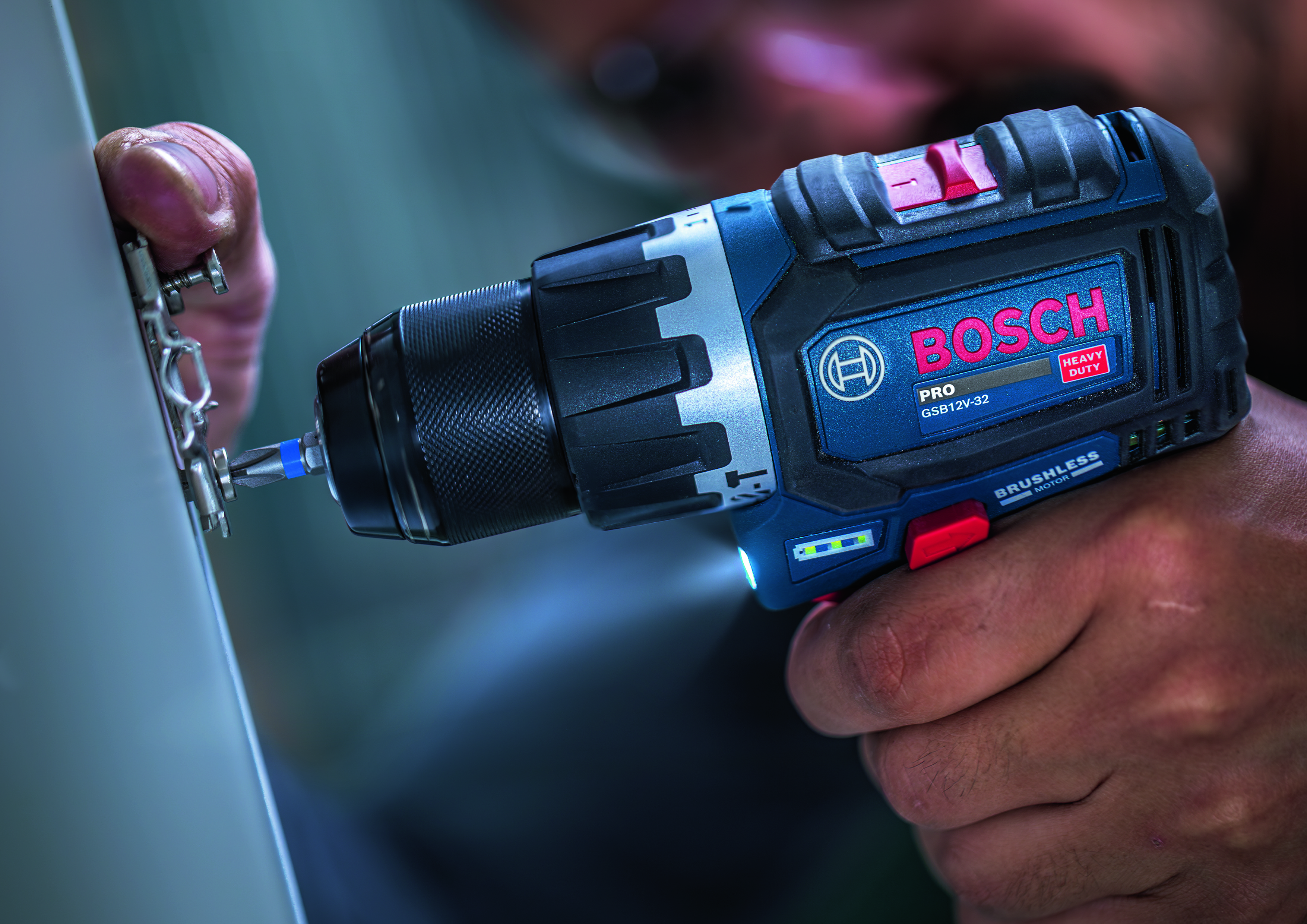 Akkuiskuporakone Bosch PRO GSB12V-32 2x2Ah L-Boxx