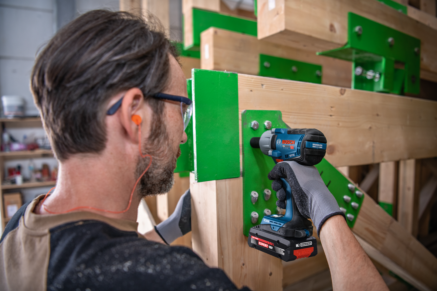 Akkuiskumutterinväännin Bosch PRO GDS18V-450P 2x5Ah L-Boxx
