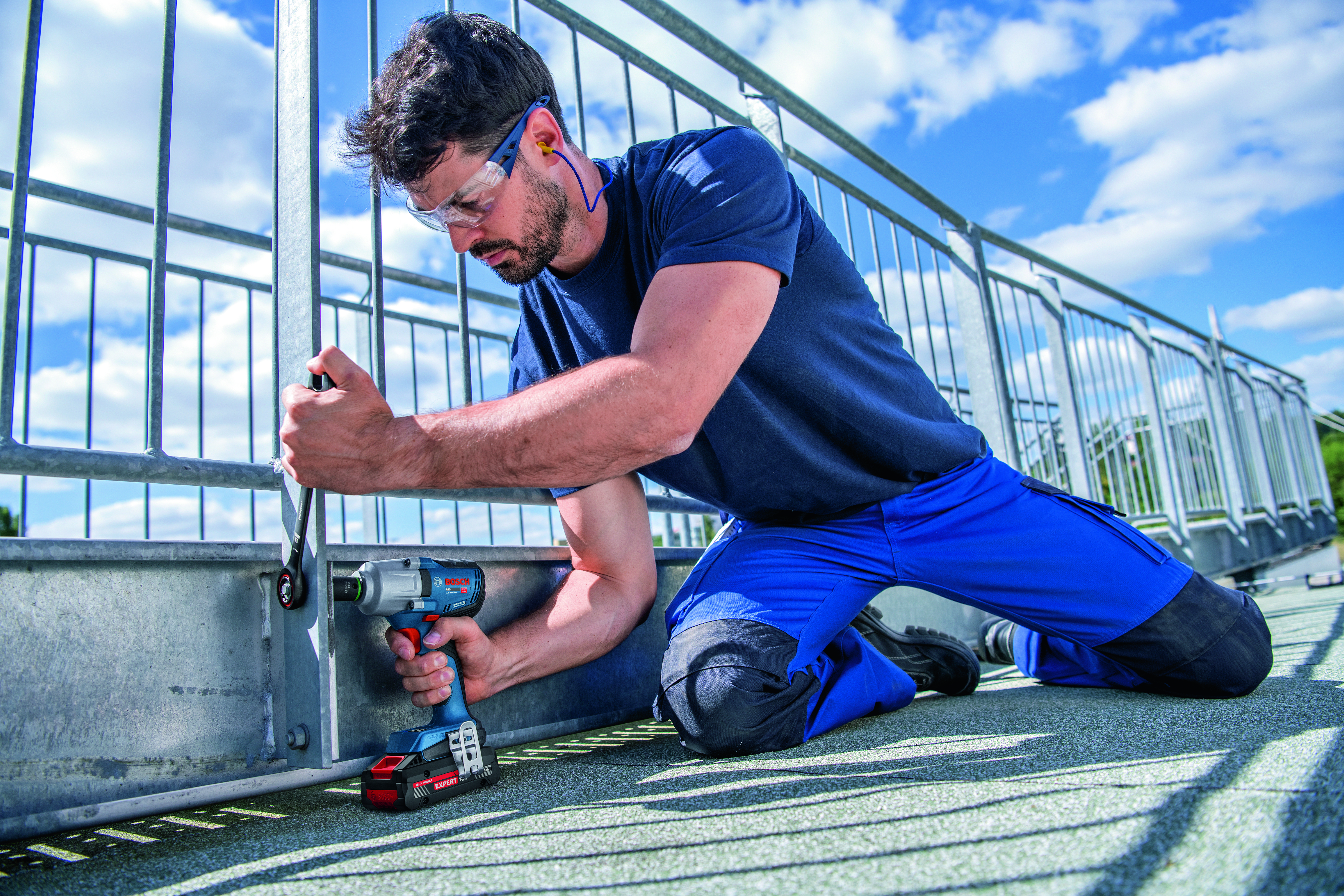 Akkuiskumutterinväännin Bosch PRO GDS18V-450H Solo