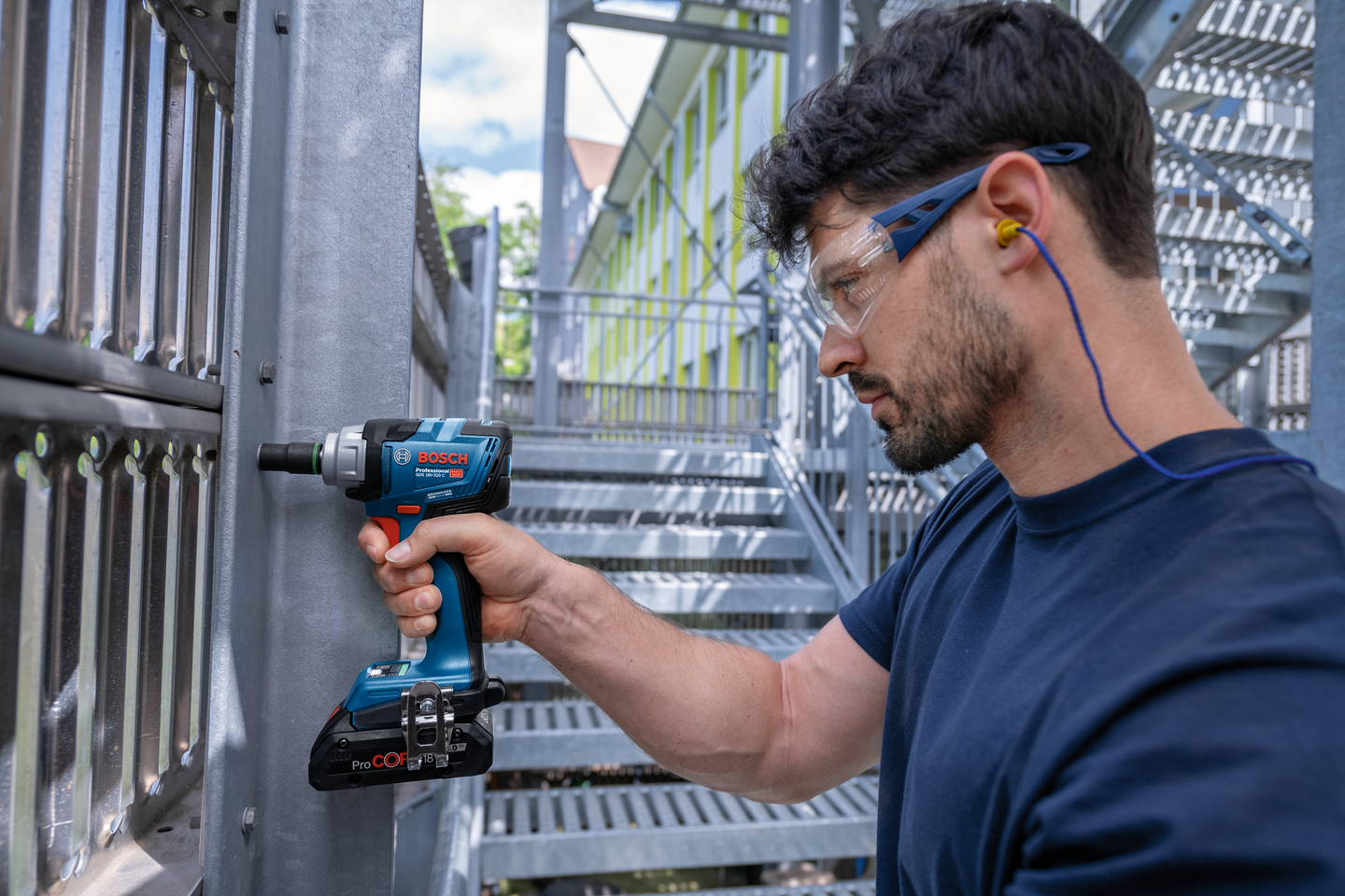 Akkuiskumutterinväännin Bosch PRO GDS18V-320 Solo