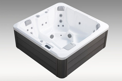 Ulkoporeallas Viva Spa Idun