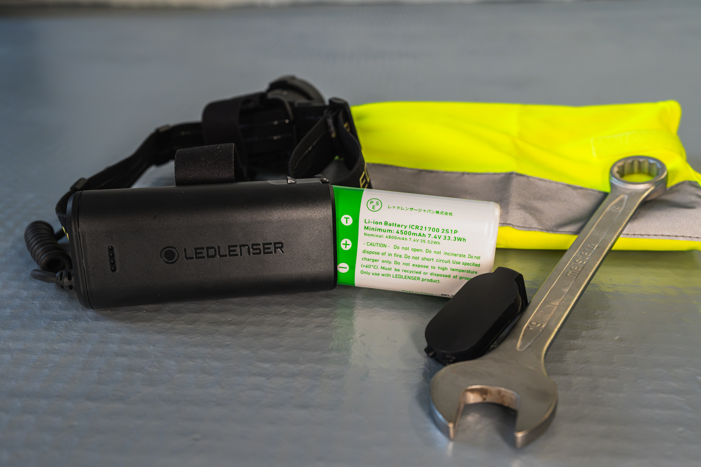 Otsavalaisin Ledlenser H15R Pro ladattava 3000lm keltainen