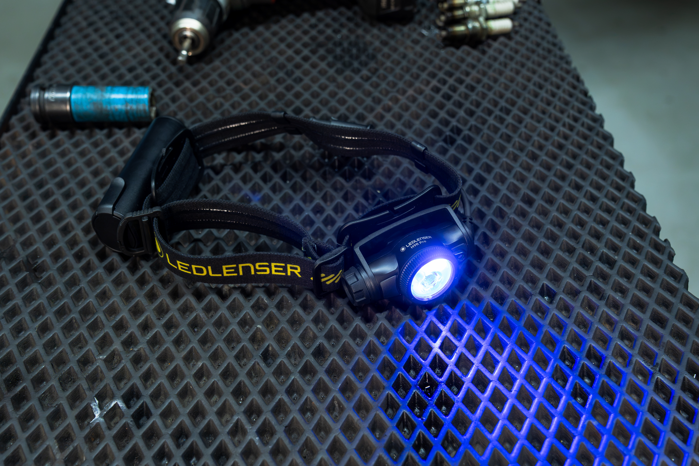 Otsavalaisin Ledlenser H9R Pro ladattava 2200lm keltainen