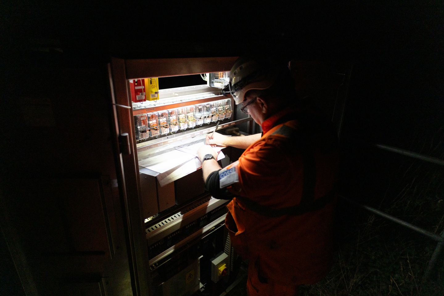 Otsavalaisin Ledlenser H15R ladattava 3000lm musta