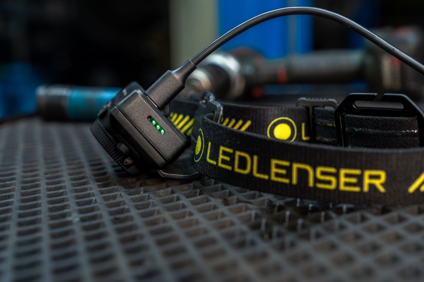 Otsavalaisin Ledlenser HF7R Pro ladattava 1200lm keltainen