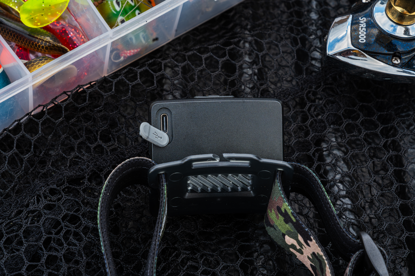 Otsavalaisin Ledlenser HF6R ladattava 900lm RGB camo