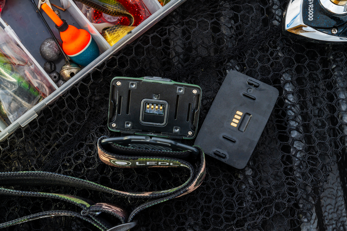 Otsavalaisin Ledlenser HF6R ladattava 900lm RGB camo