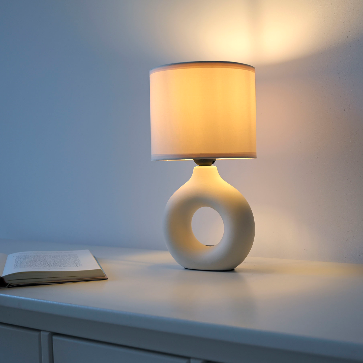Pöytävalaisin JustLight Carara E27 beige