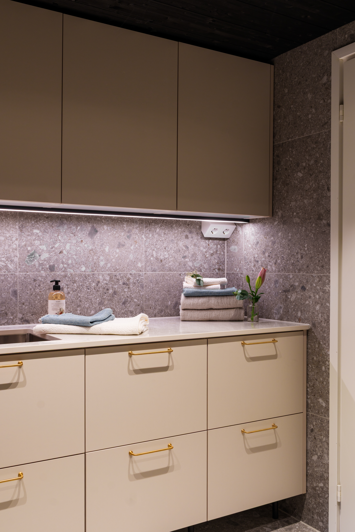 Lattialaatta Ceppo di Gre 60x60 Greige RT 1,08m²