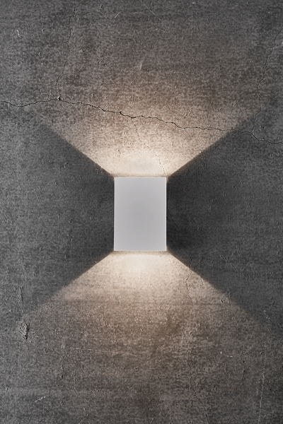 VEGGLAMPE FOLD 10 LED HVIT