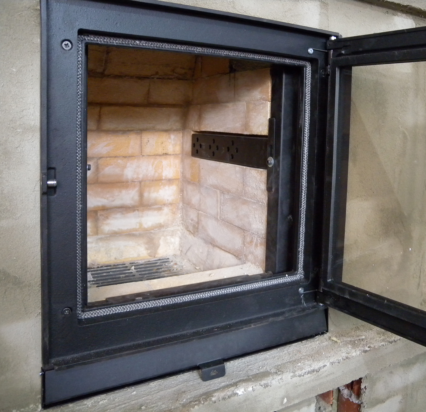 Ilmanohjausmoduuli muurattavaan takkaan