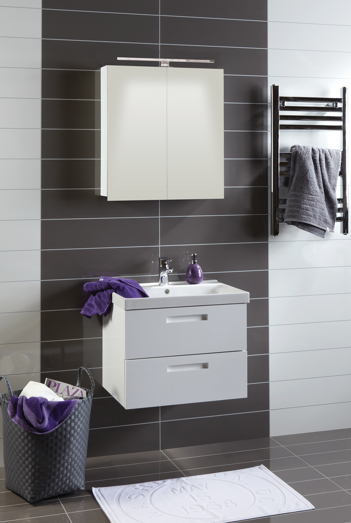 TVÄTTSTÄLLSSKÅP NORO RELOUNGE VIT HÖGGLANS 600