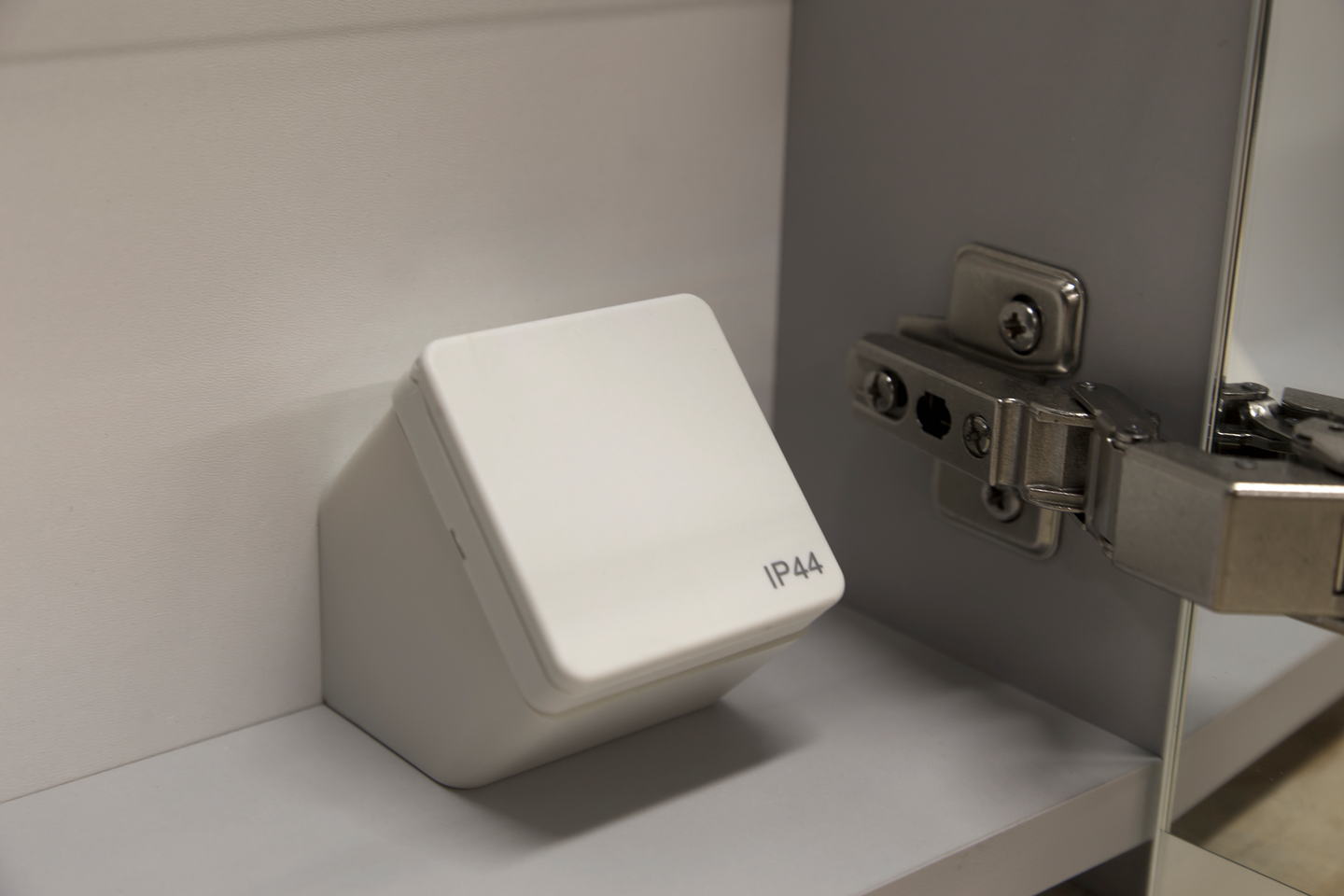 ELUTTAG&FÖRHÖJNINGSRING NORO FÖR, LÅDA/SKÅP VIT