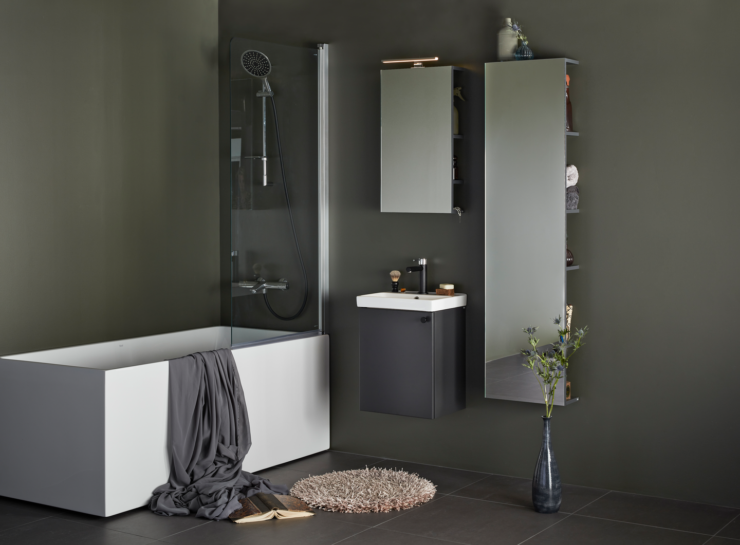 TVÄTTSTÄLLSSKÅP HAFA NEAT LUCKA ANTRACIT 420