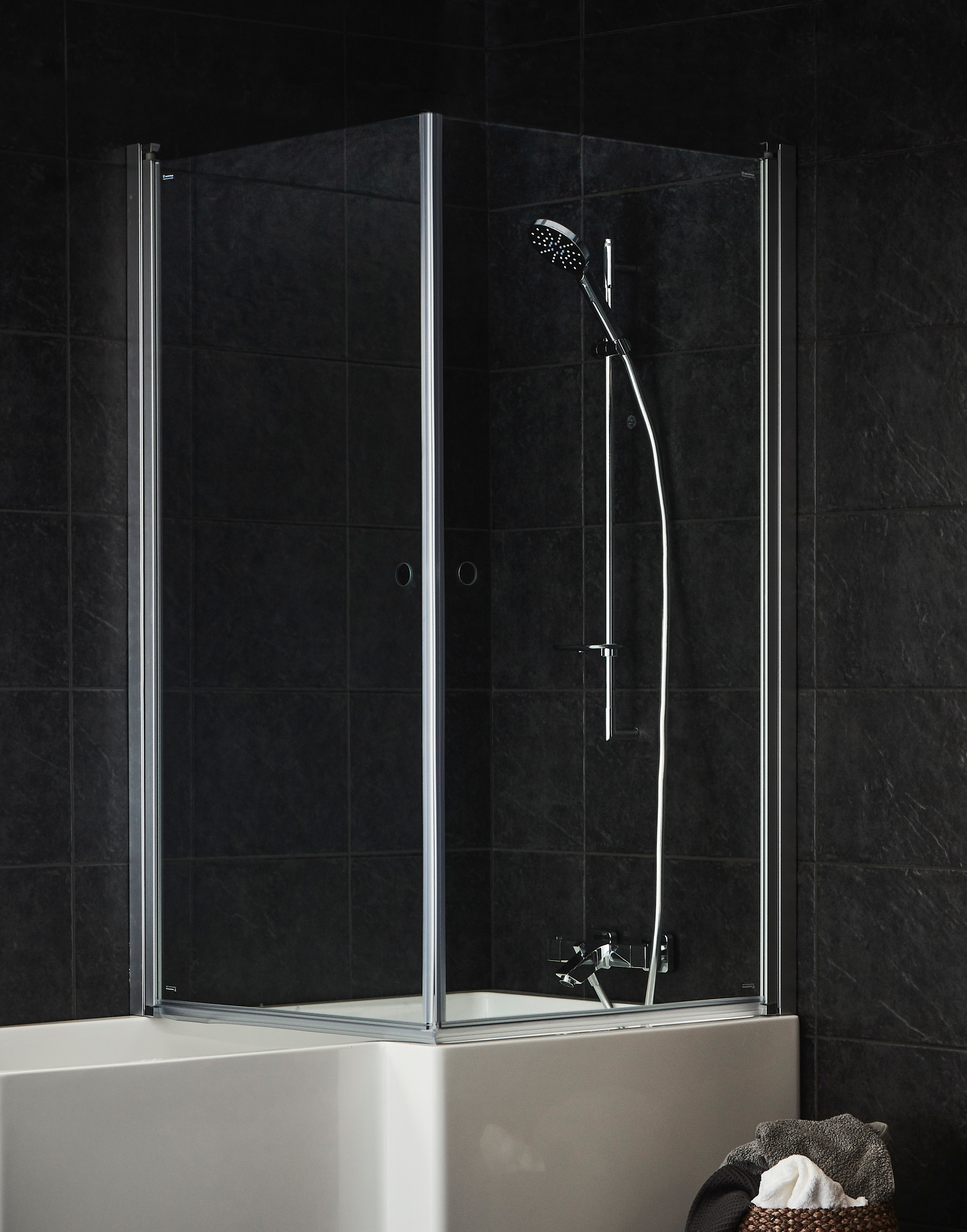 BADKARSVÄGG WESTERBERGS NEJD CORNER 80X80 KLARGLAS MATT ALUMINIUM