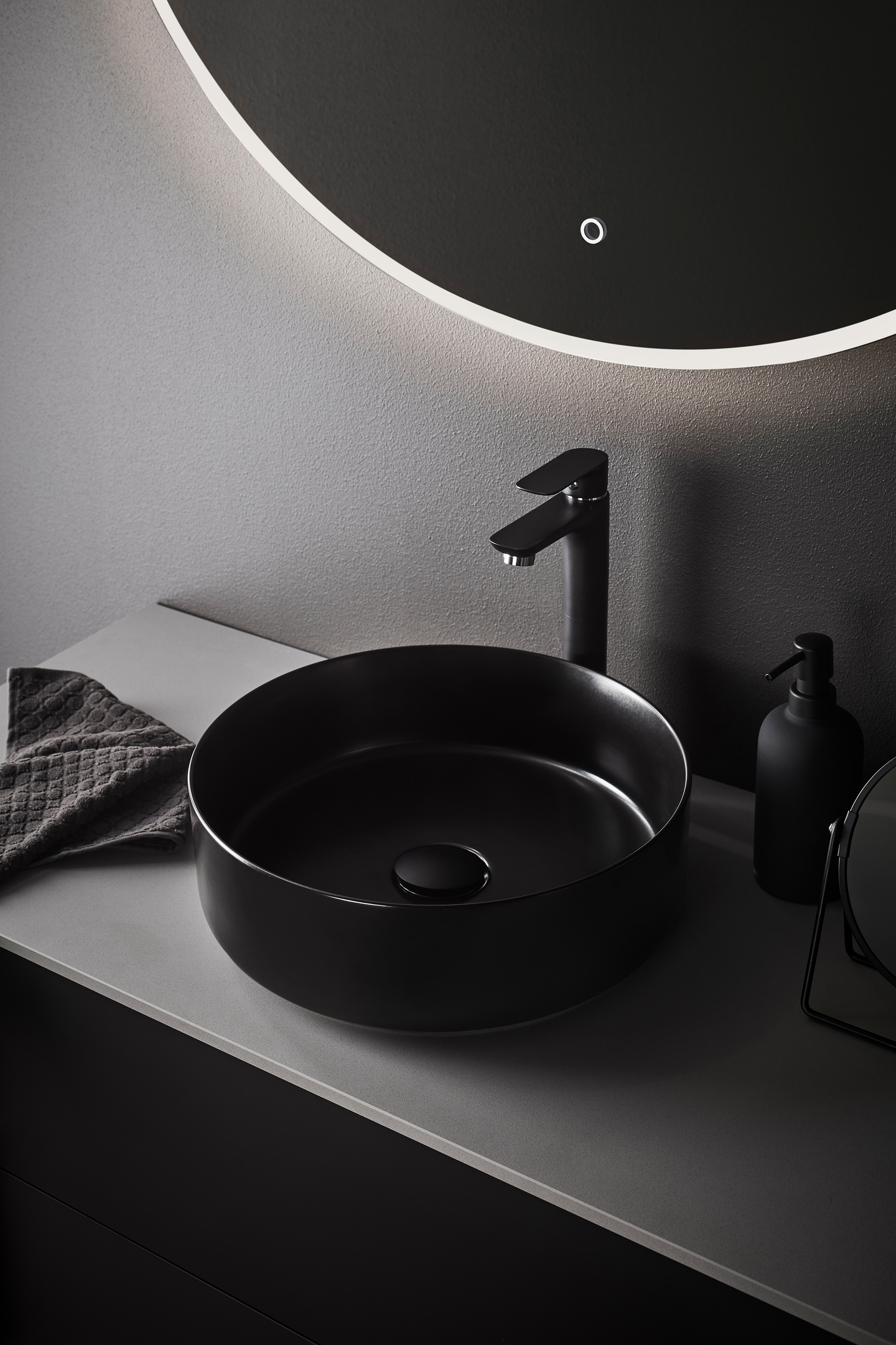 TVÄTTSTÄLLSBLANDARE HAFA GO HÖG, SVART