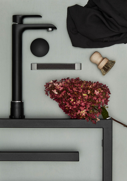 TVÄTTSTÄLLSBLANDARE NORO STUDIO HÖG SVART