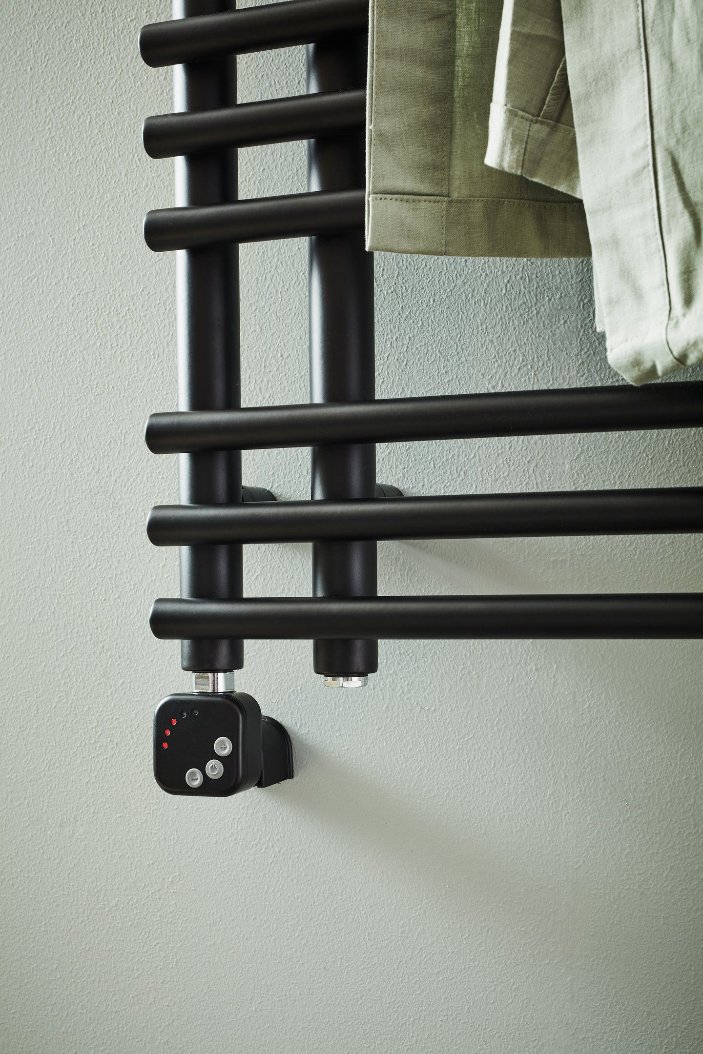 HANDDUKSTORK NORO ARC BLACK 1200X500 SVART