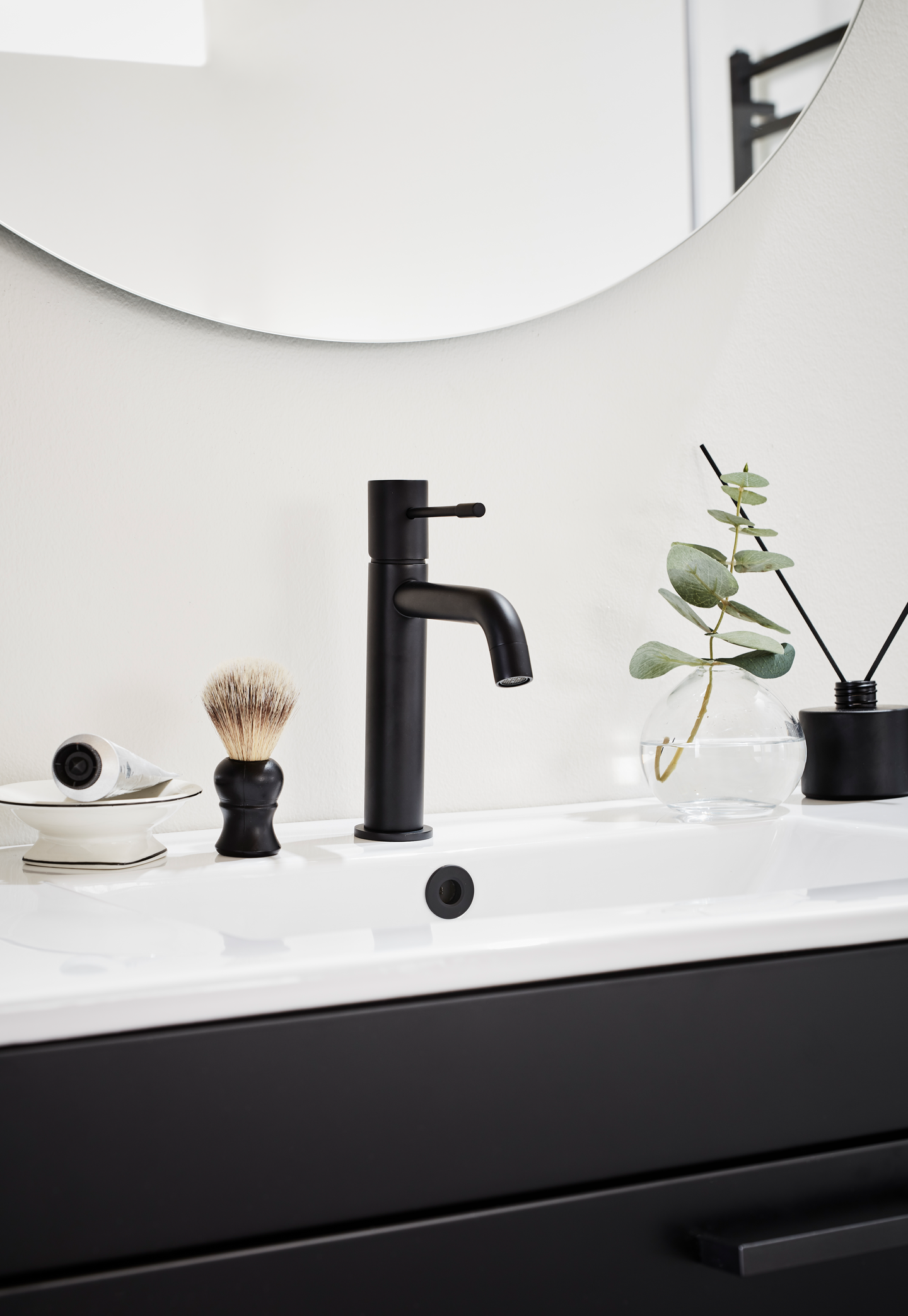 TVÄTTSTÄLLSBLANDARE HAFA FINE LÅG, SVART