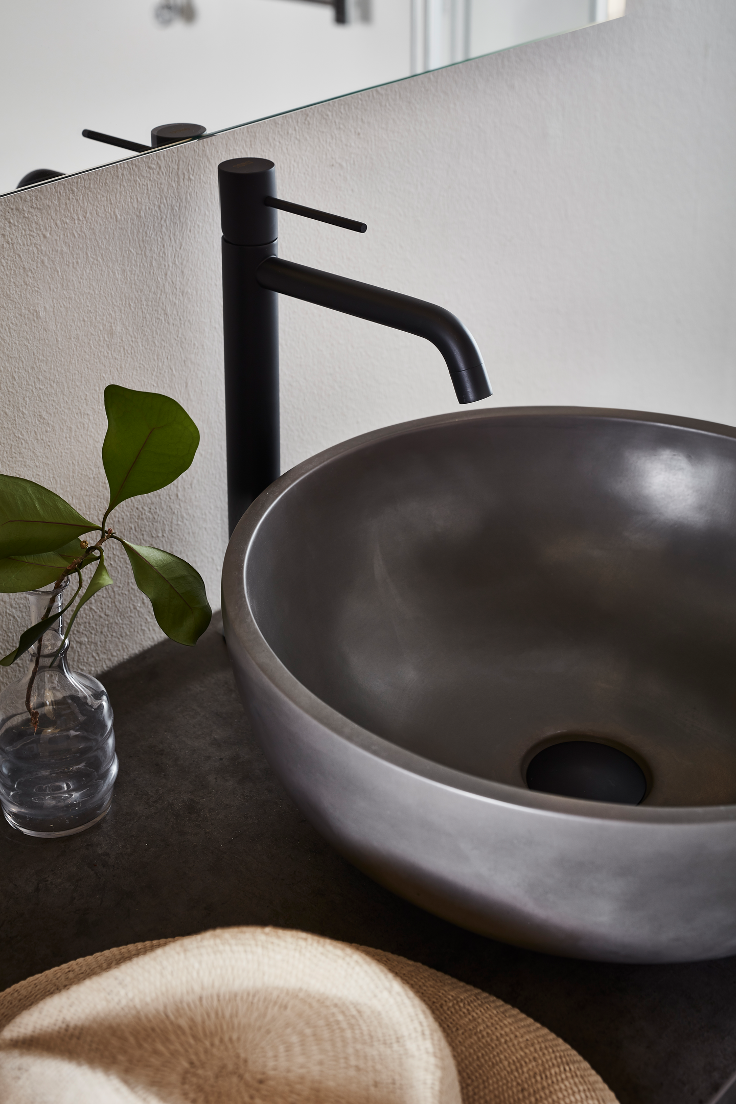 TVÄTTSTÄLLSBLANDARE NORO VOGUE HÖG, SVART