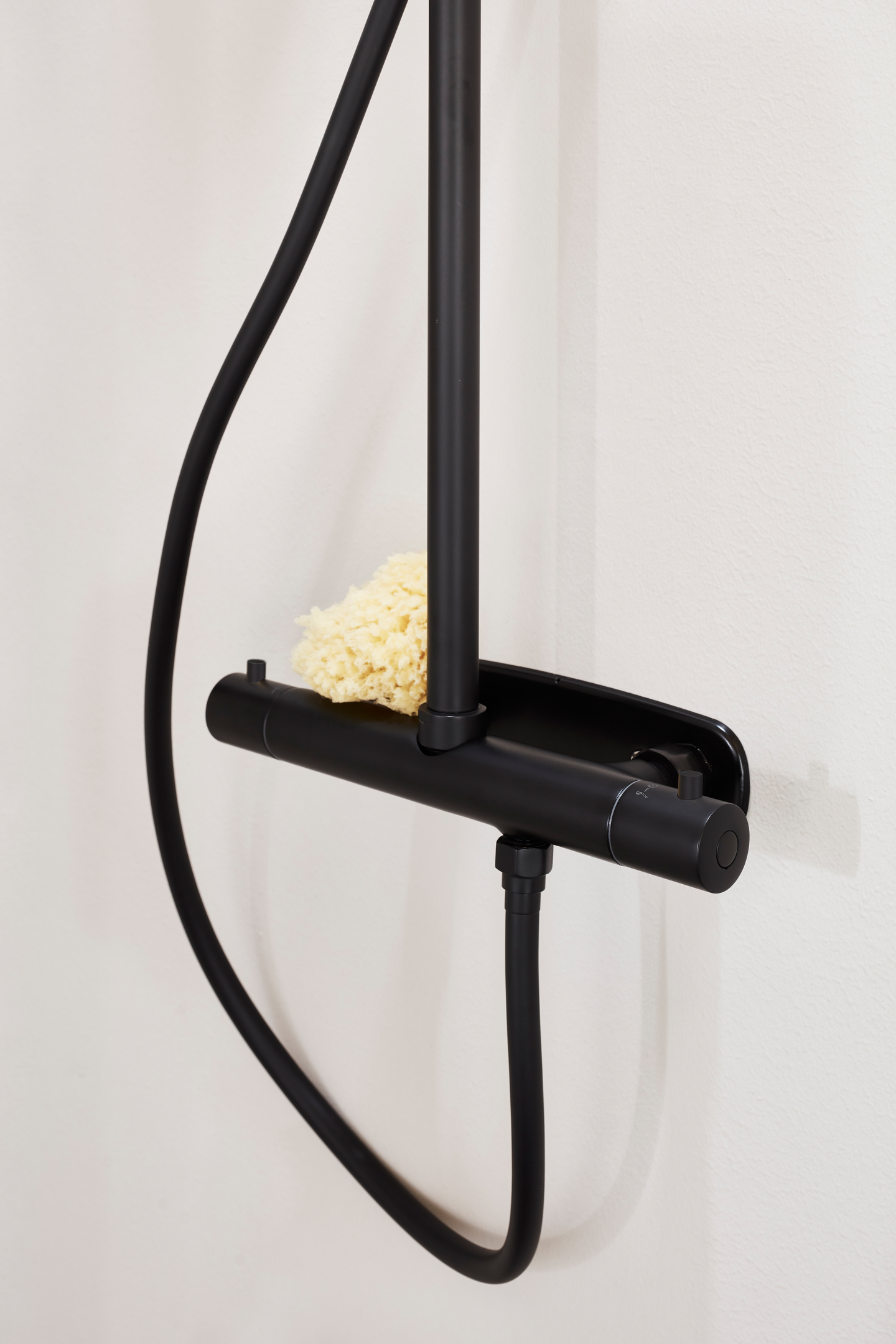 TAKDUSCH NORO STUDIO SVART M, DUSCHHUVUD 200MM