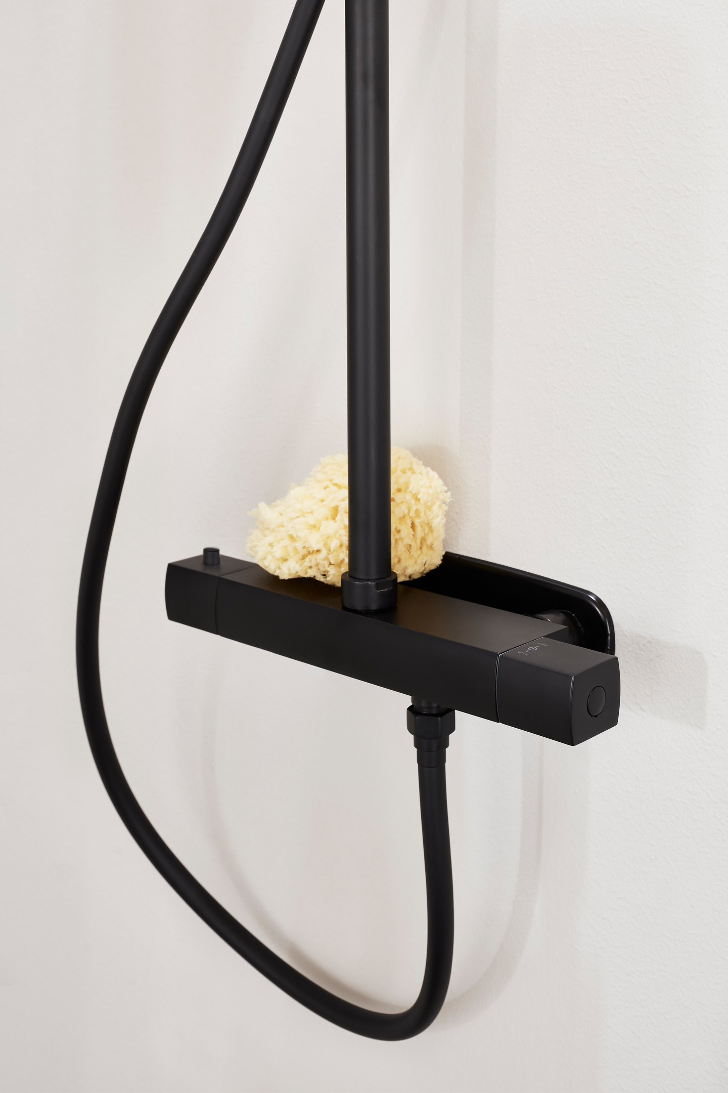 TAKDUSCH NORO CITY SVART M, DUSCHHUVUD 250MM