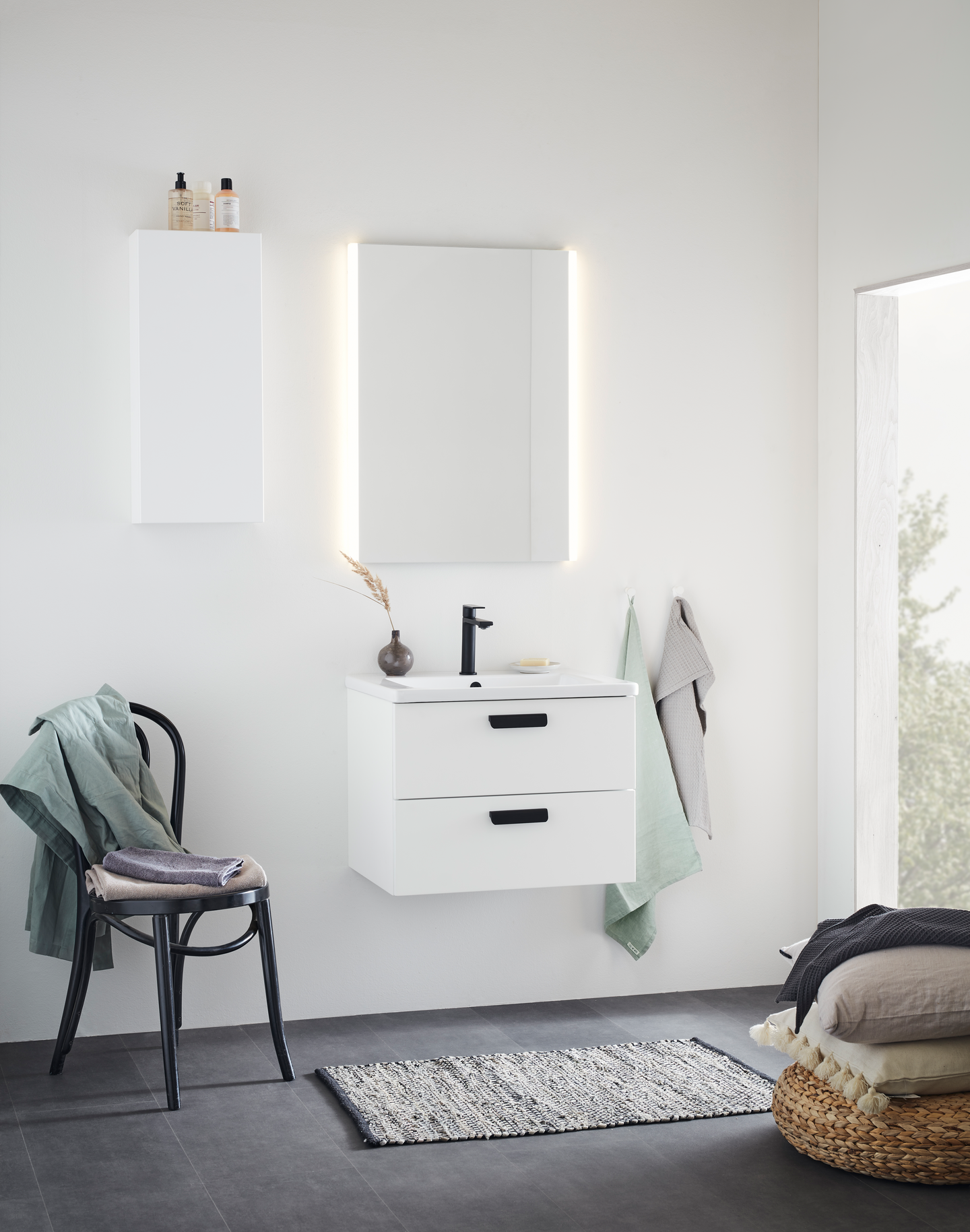 TVÄTTSTÄLLSSKÅP NORO NEO VIT 600