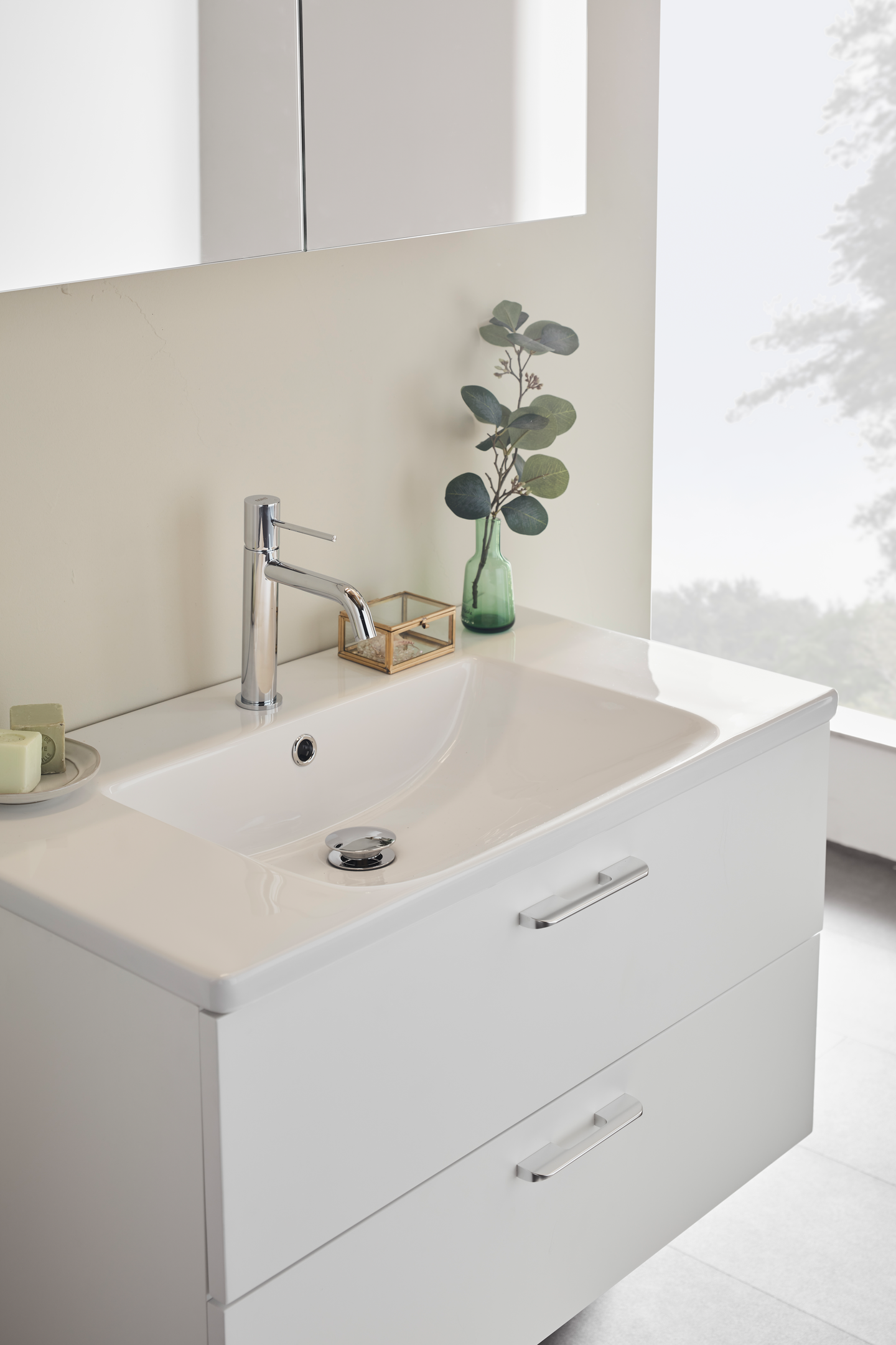 KOMMOD NORO NEO VIT 800