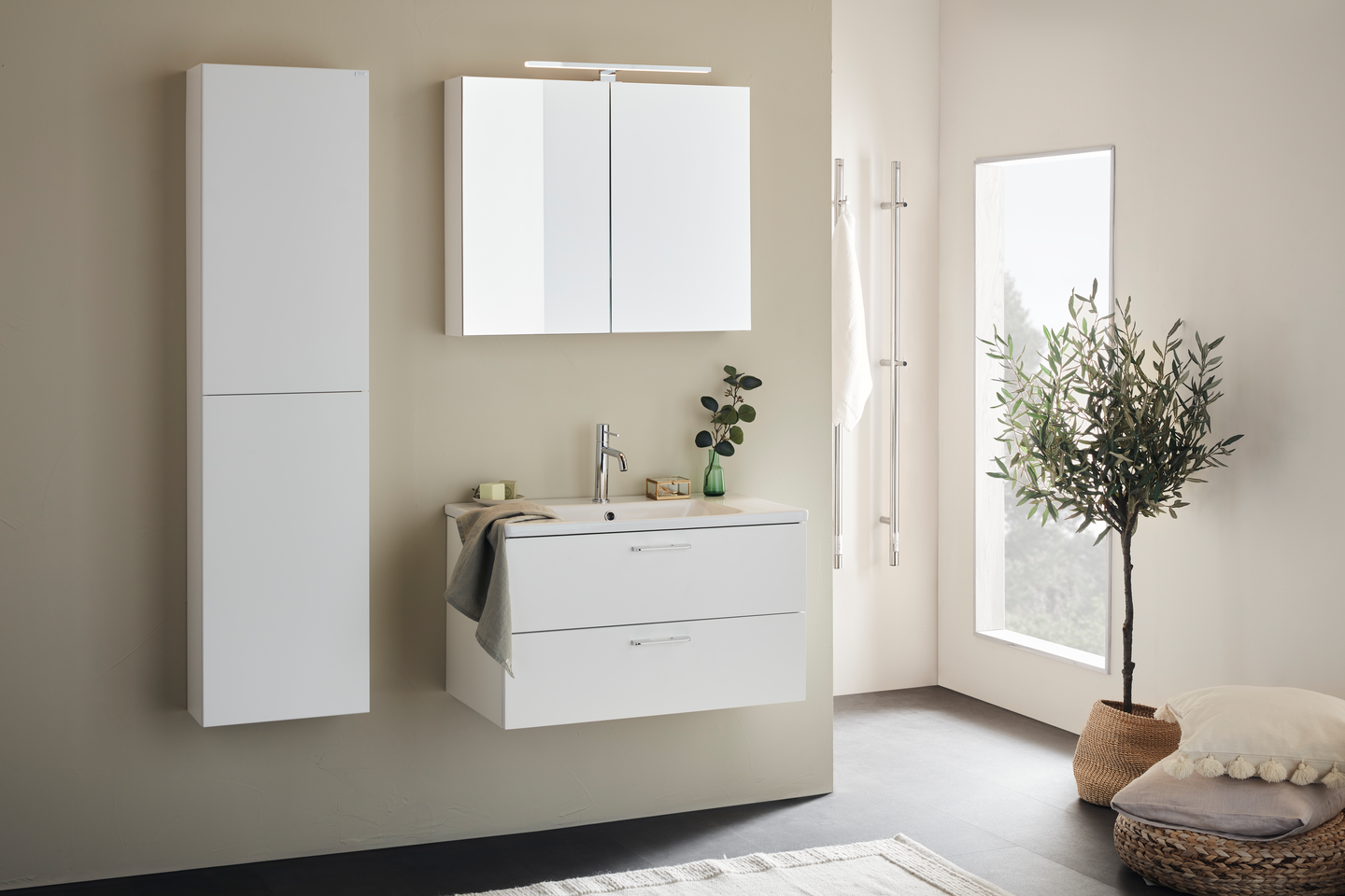 KOMMOD NORO NEO VIT 800