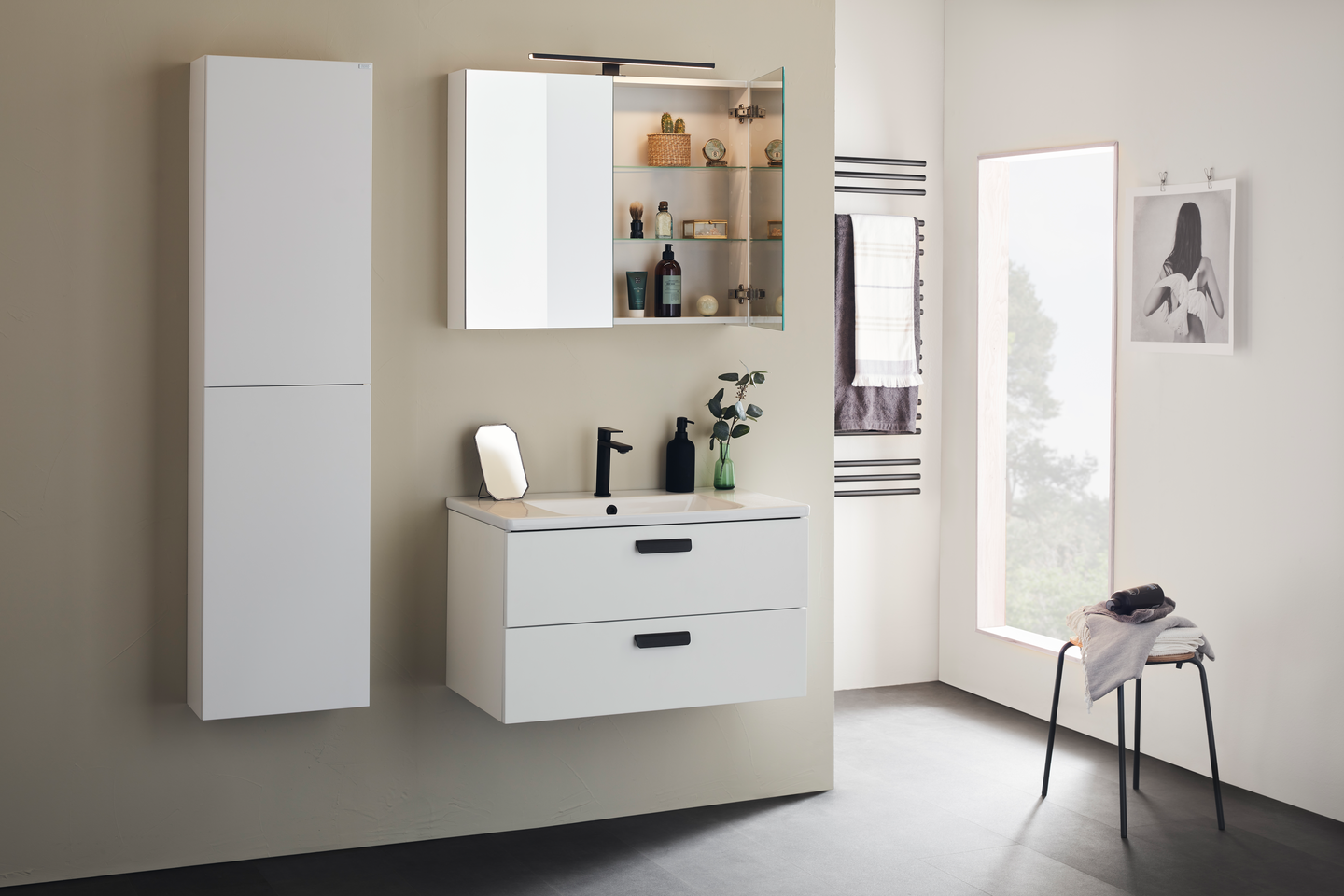 KOMMOD NORO NEO VIT 800