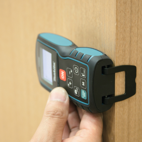 LASERMÄTARE MAKITA 0-80M